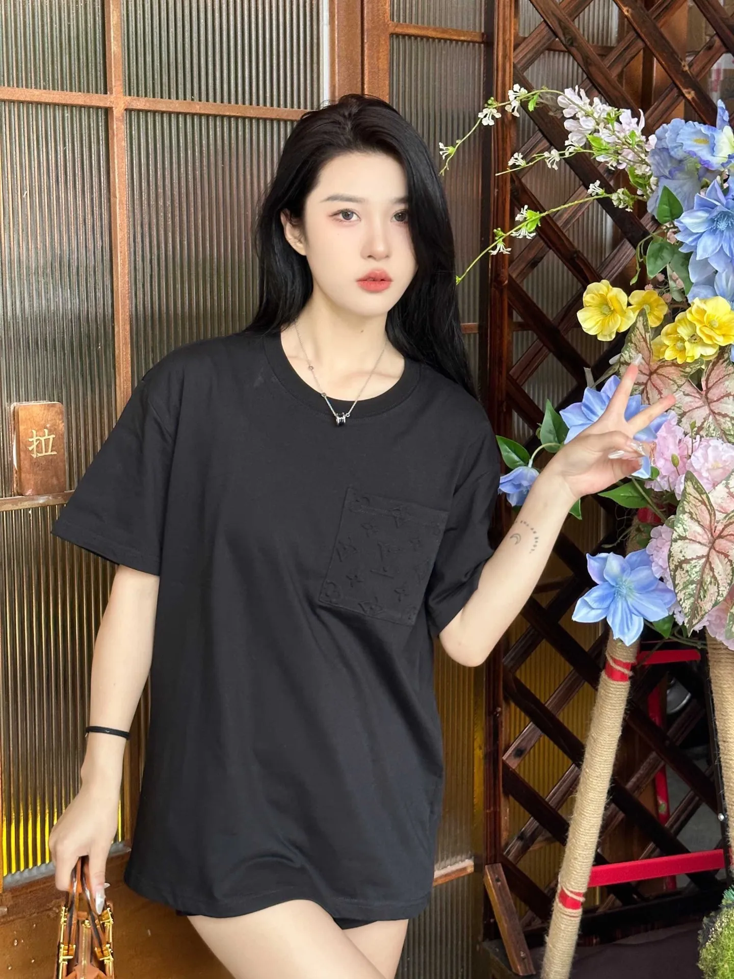 Louis Vuitton/Louis Vuitton 24ss pocket presbyopic embossed short sleeves